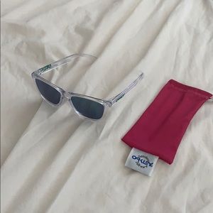 Oakley Frog Skin sun glasses